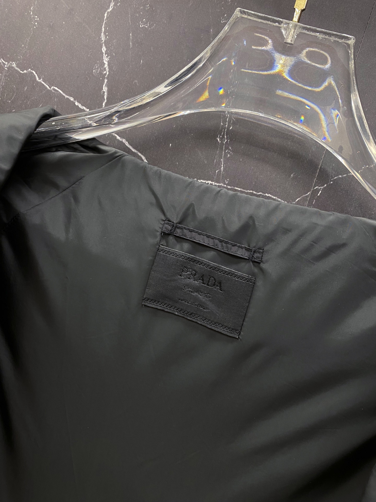 プラダ「Prada」プラダ Re-Nylon マルチポケット フーデッドジャケット / メンズ アウター