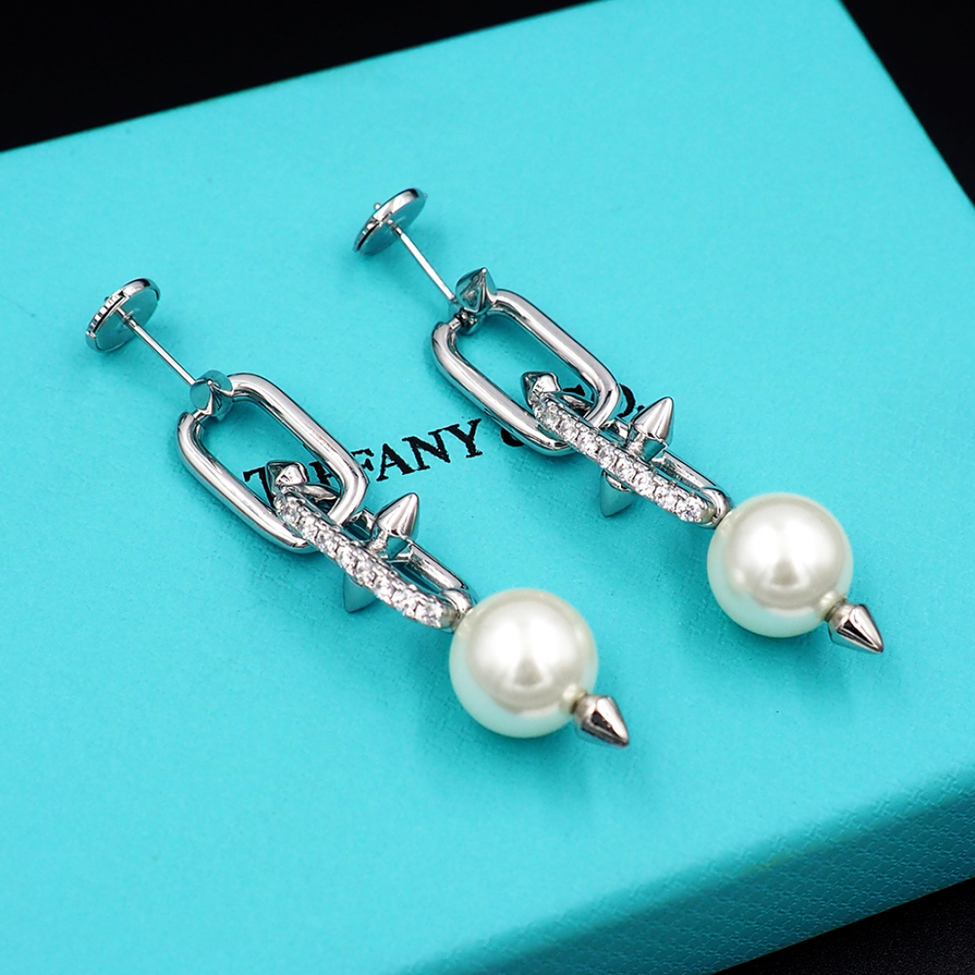 ティファニー「Tiffany & Co.」Tiffany Titan by Pharrell Williams シリーズ ジュエリー