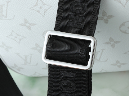ルイ・ヴィトン「Louis Vuitton」カメラバッグ モノグラム エクリプス