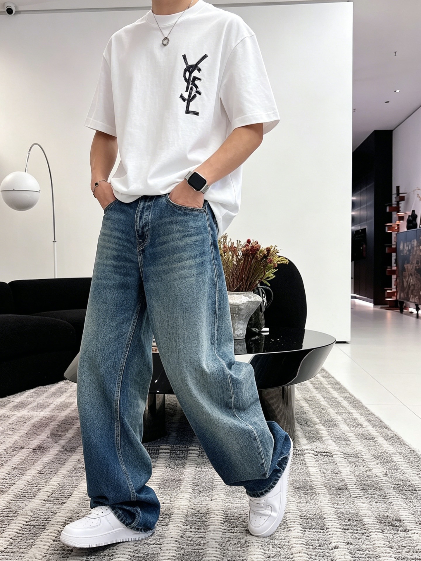 サンローラン「Saint Laurent」ロゴプリントTシャツ / ショートスリーブ クルーネック