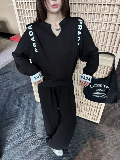 プラダ「Prada」秋冬 レディース カジュアルスポーツセット