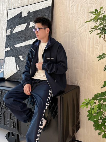 バーバリー「Burberry」秋冬 メンズ  カジュアルスポーツセット