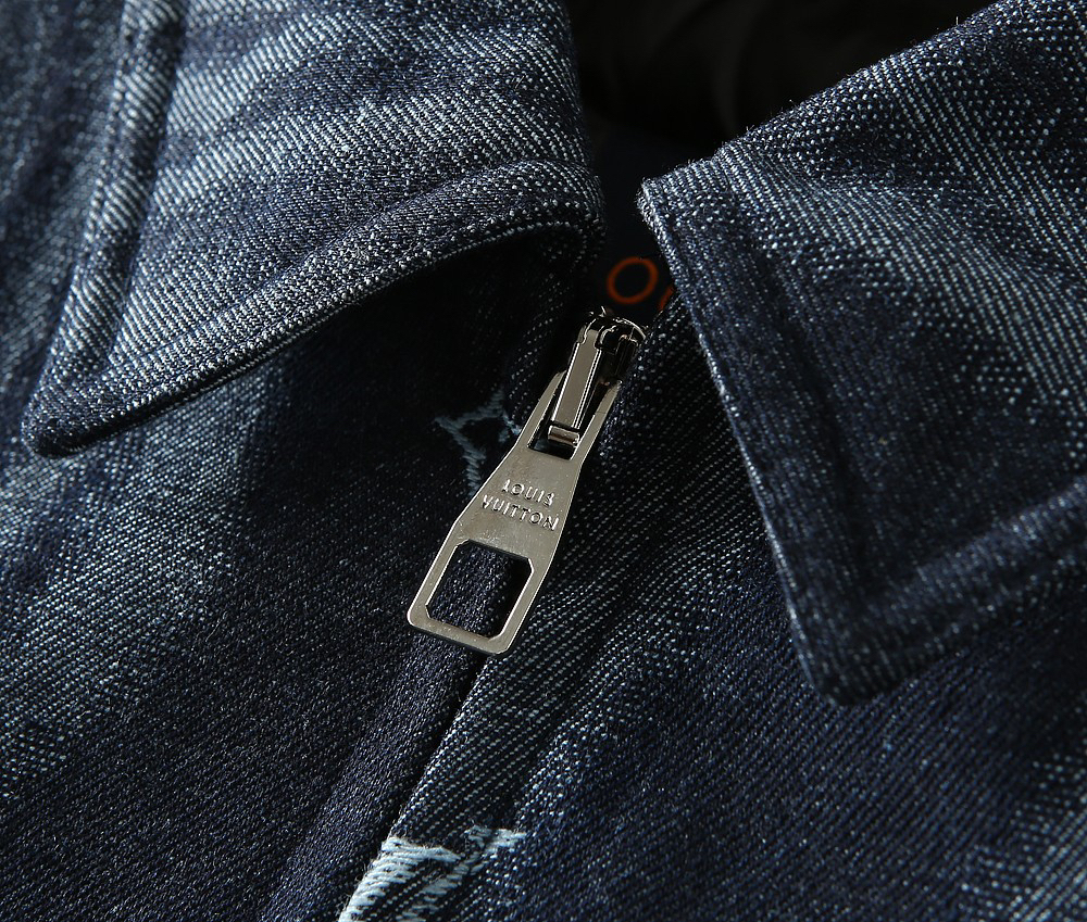 ルイ・ヴィトン「Louis Vuitton」秋冬コレクション ダウンジャケット