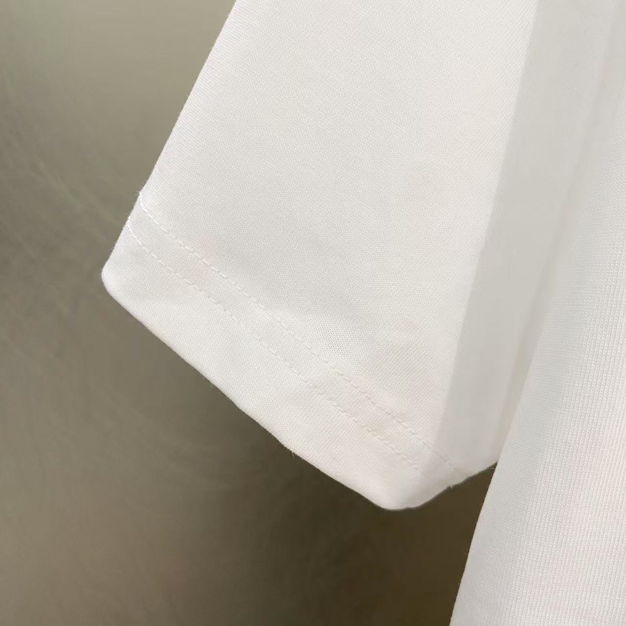 クロムハーツ「Chrome Hearts」プレミアムクルーネックTシャツ