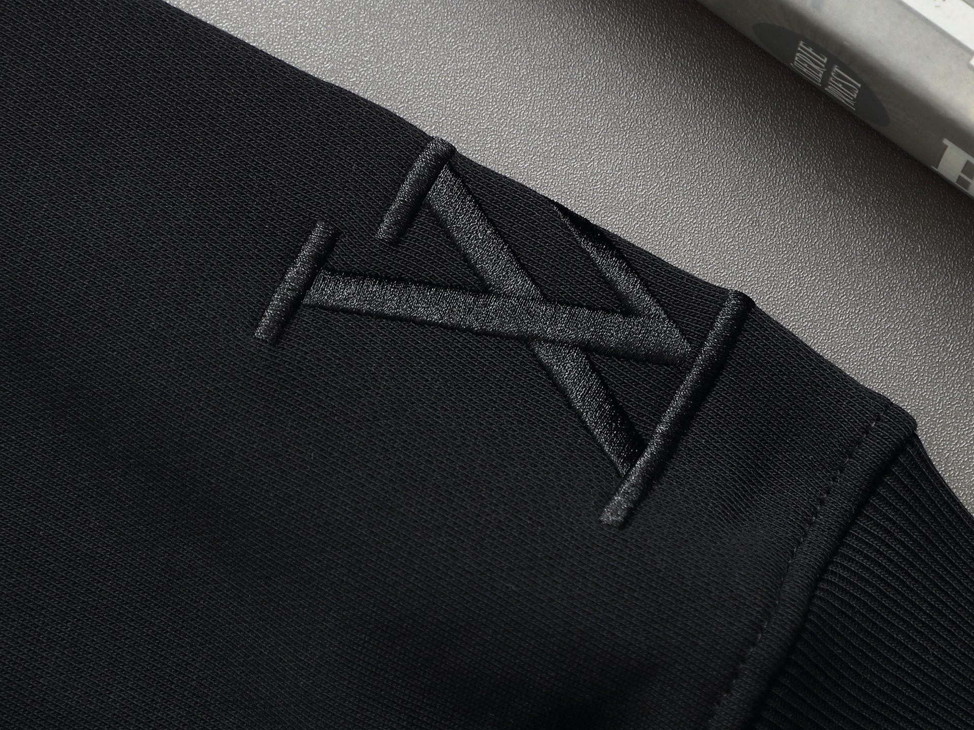 ルイ・ヴィトン「Louis Vuitton」春秋スウェット(ユニセックス)