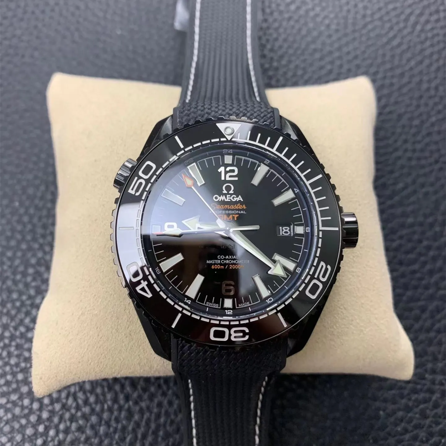 オメガ「Omega」Seamaster Planet Ocean マスター クロノメーター ウォッチ45.5MM