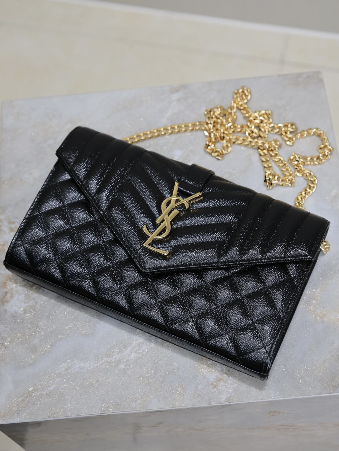 2026  SAINT LAURENT アンベロープ チェーンウォレット