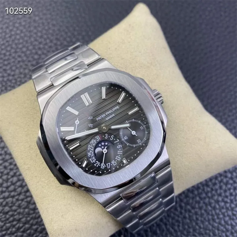 パテック フィリップ「Patek Philippe」ノーチラス 40MM
