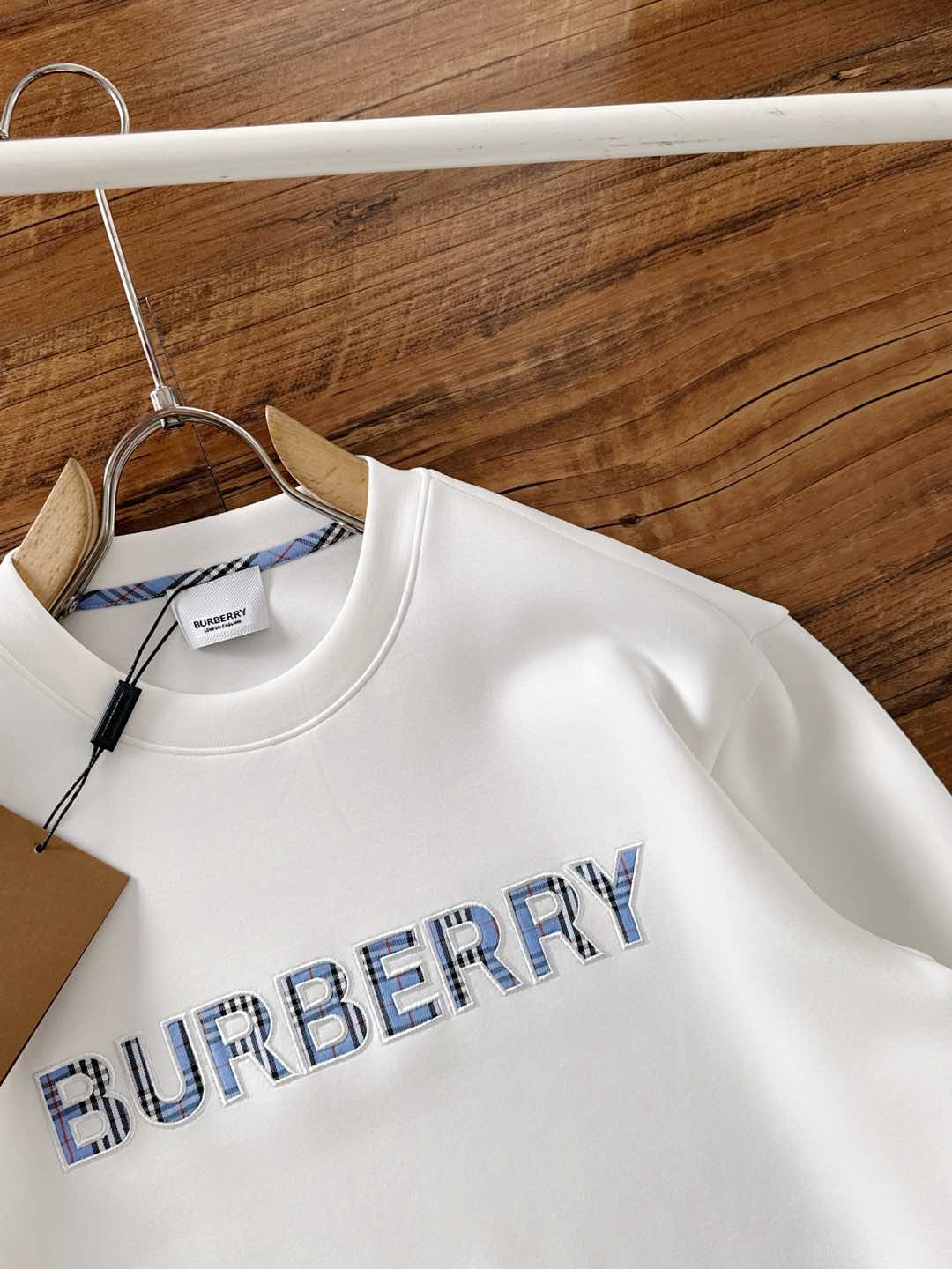 バーバリー「Burberry」秋冬メンズスウェット