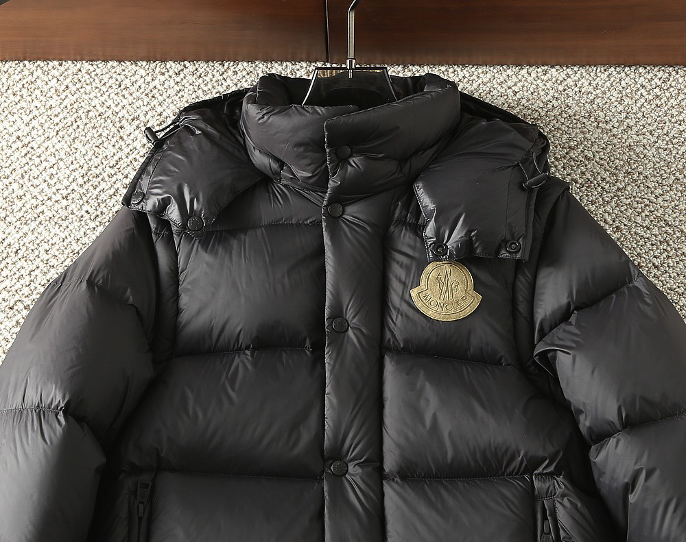 モンクレール「Moncler」秋冬 ダウンジャケット