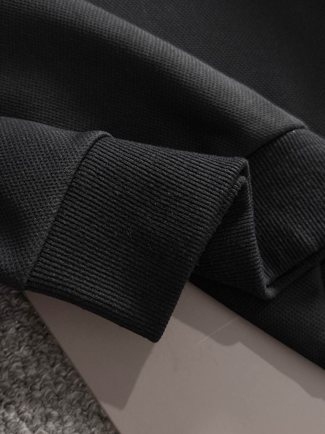 ルイ・ヴィトン「Louis Vuitton」スウェット(ユニセックス)