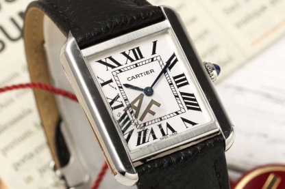 カルティエ［Cartier］タンク マスト ソーラービート ウォッチ 29.5mm x 22mm