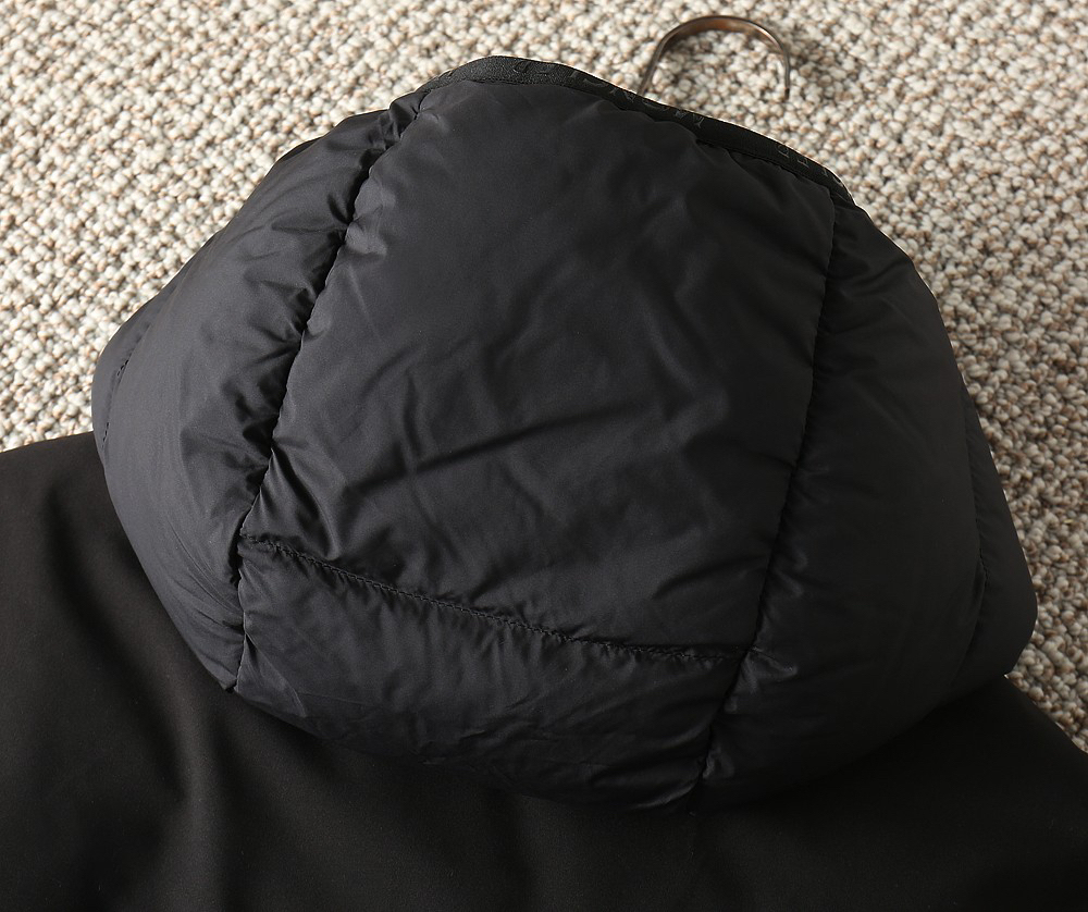 モンクレール「Moncler」秋冬 ダウンコート