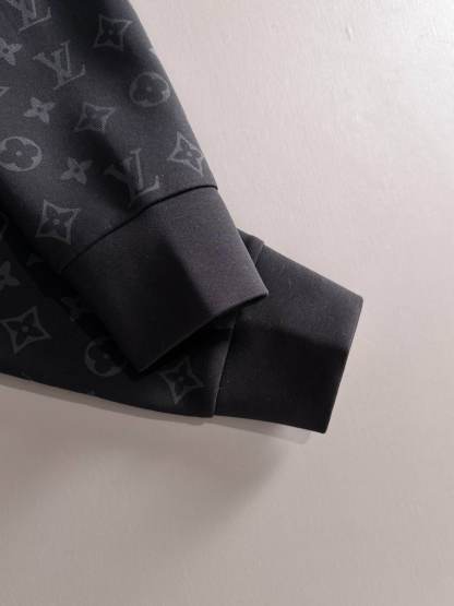 ルイ・ヴィトン「Louis Vuitton」秋コレクション ジャケット