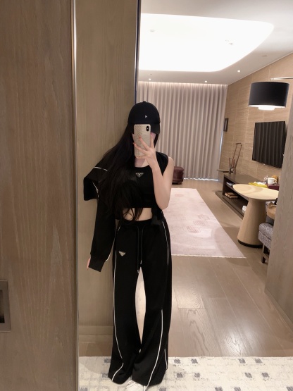 プラダ「Prada」レディース カジュアルスポーツセット【3点セット】