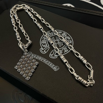 クロムハーツ「Chrome Hearts」ダイヤモンドクロス ネックレス