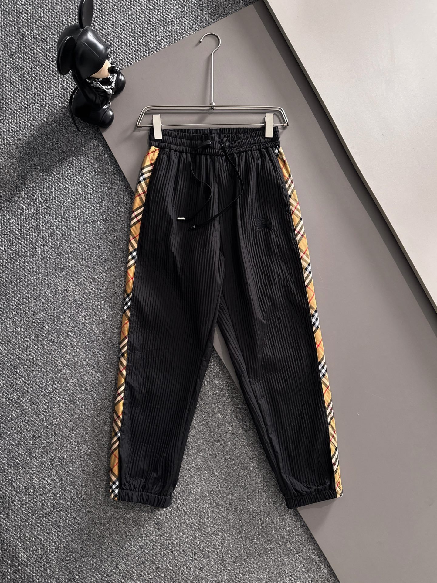 バーバリー「Burberry」秋冬 メンズカジュアルスポーツセット