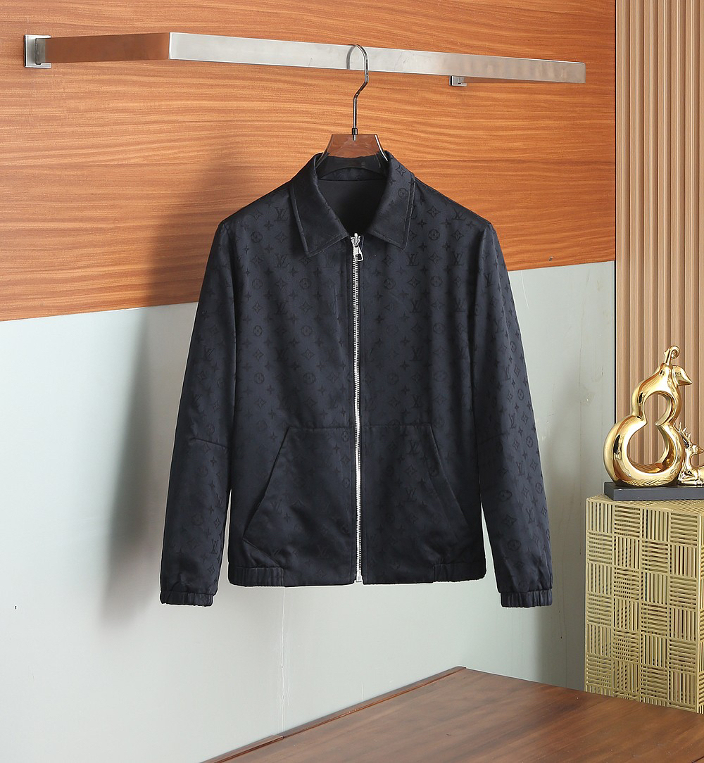 ルイ・ヴィトン「Louis Vuitton」秋冬コレクション クイルテッド ジャケット