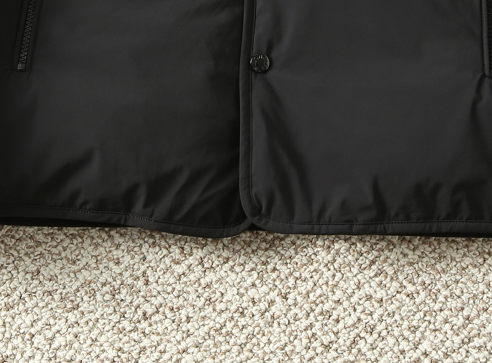 モンクレール「Moncler」秋冬 ダウンジャケット