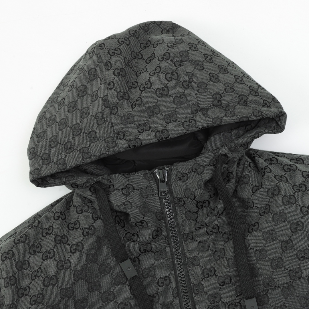 GUCCI / グッチ モノグラム柄が全面にプリントされたダウンジャケットコート