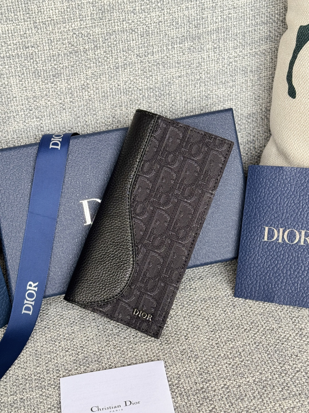ディオール「Dior」Oblique モチーフ レザー コンパクト ロングウォレット