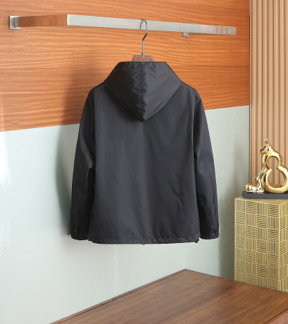 ルイ・ヴィトン「Louis Vuitton」秋冬コレクション クイルテッド ジャケット