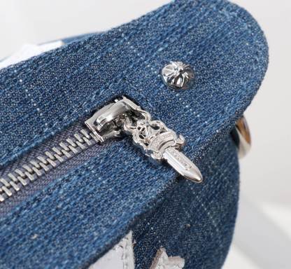 クロムハーツ「Chrome Hearts」十字架のトートバッグ