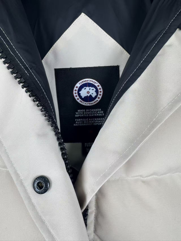 カナダグース「Canada Goose」秋冬フード付きダウンコート
