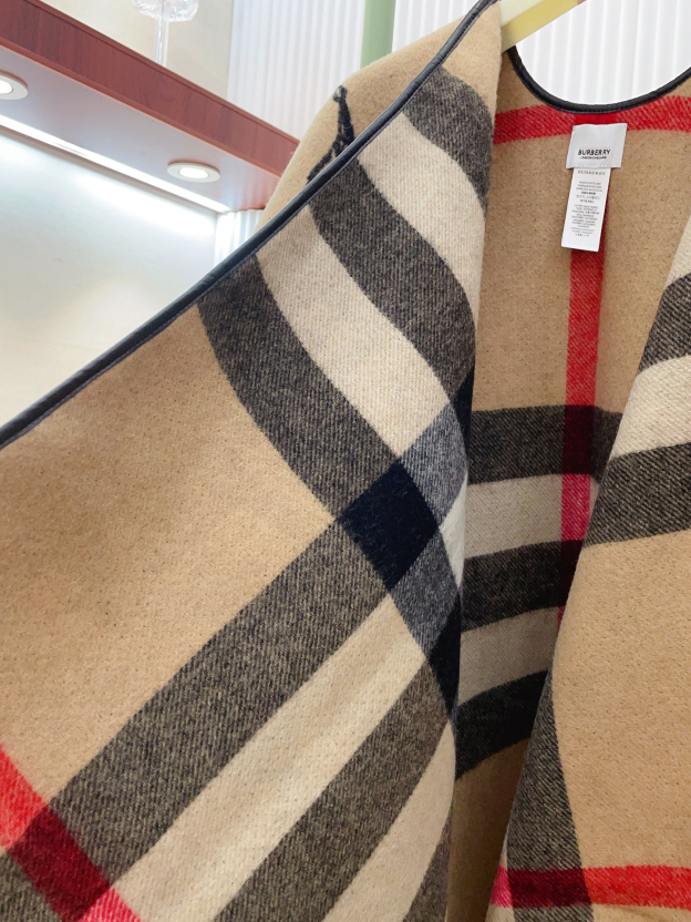 バーバリー「Burberry」リバーシブル EKD チェック ウールケープ 140x140cm