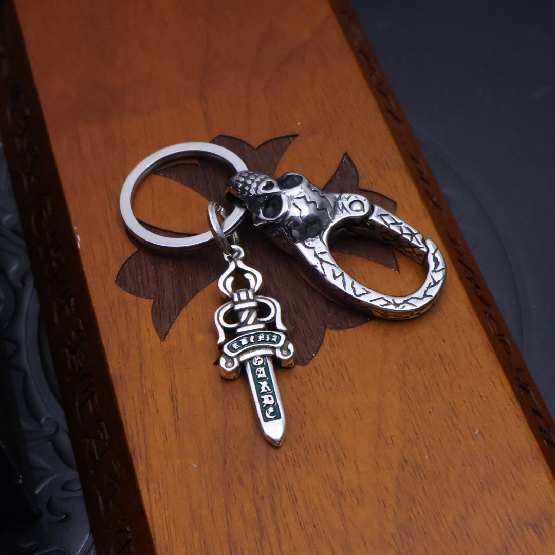 クロムハーツ「Chrome Hearts」キーホルダー＆バッグチャーム - トレンドシンボル