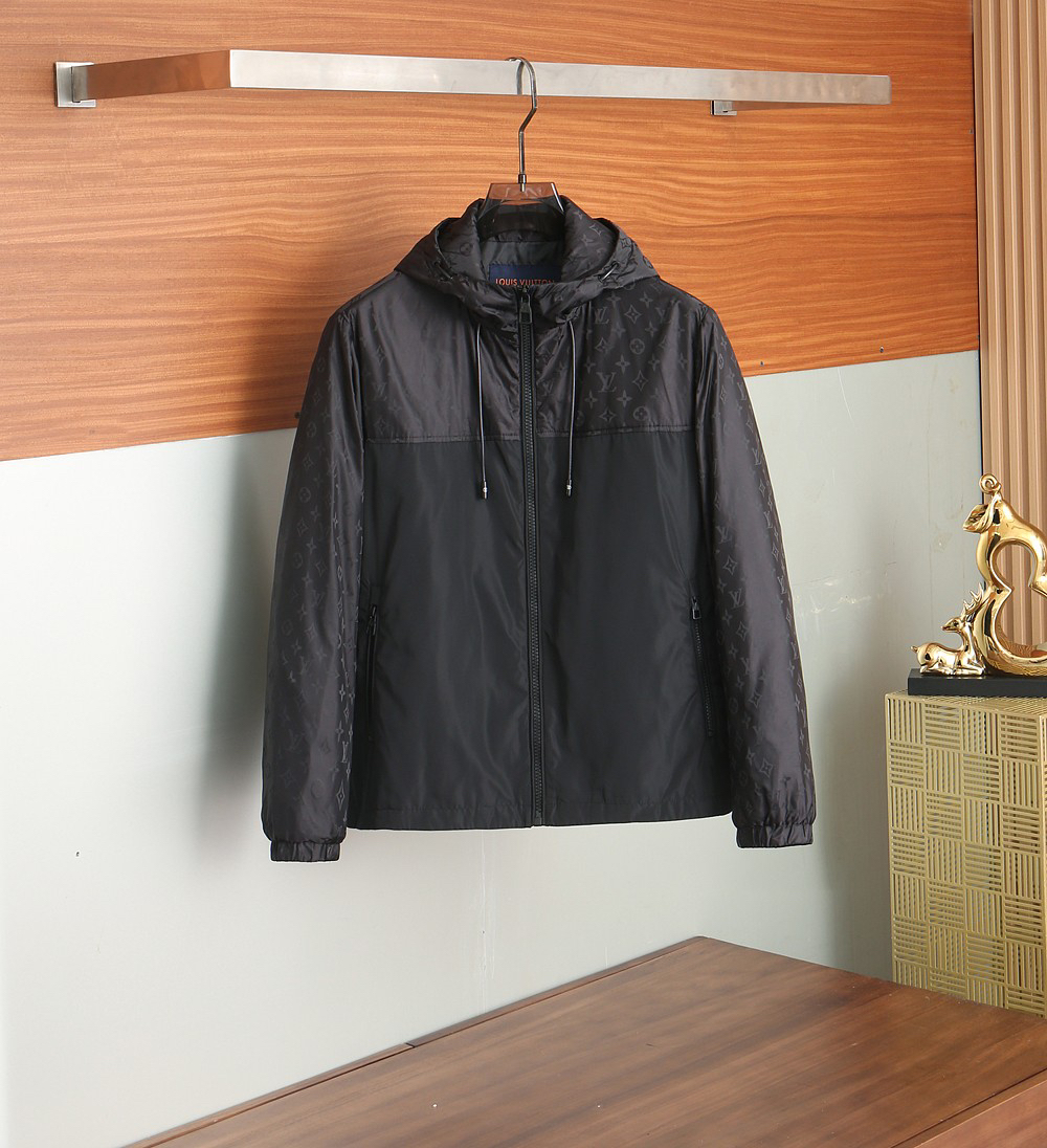 ルイ・ヴィトン「Louis Vuitton」秋冬コレクション クイルテッド ジャケット