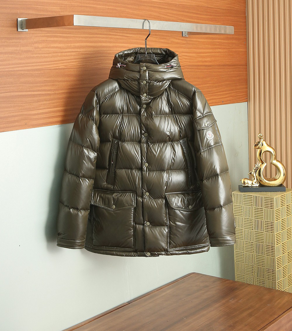 モンクレール「Moncler」秋冬 ダウンジャケット