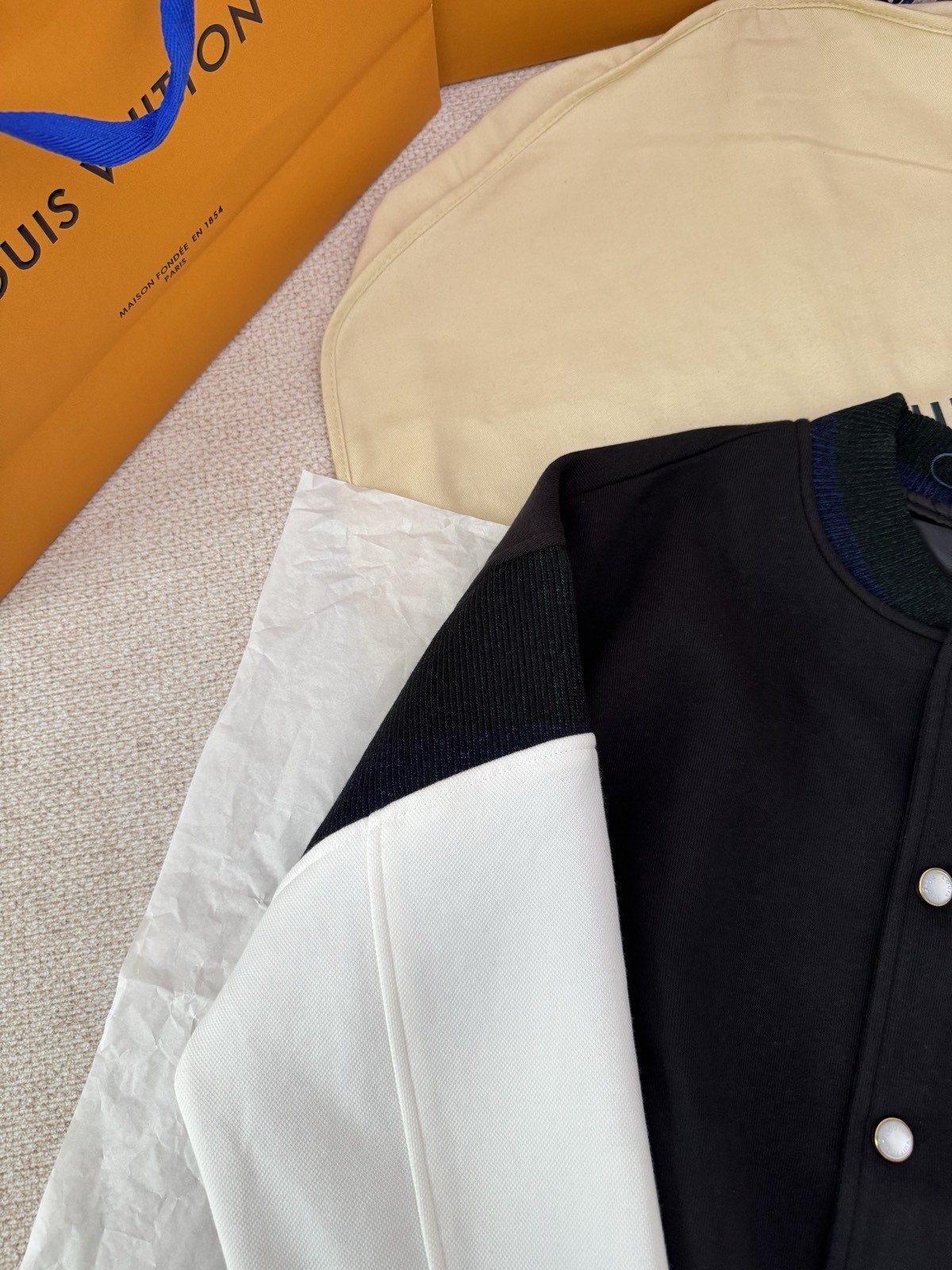 ルイ・ヴィトン「Louis Vuitton」モダンベースボールジャケット