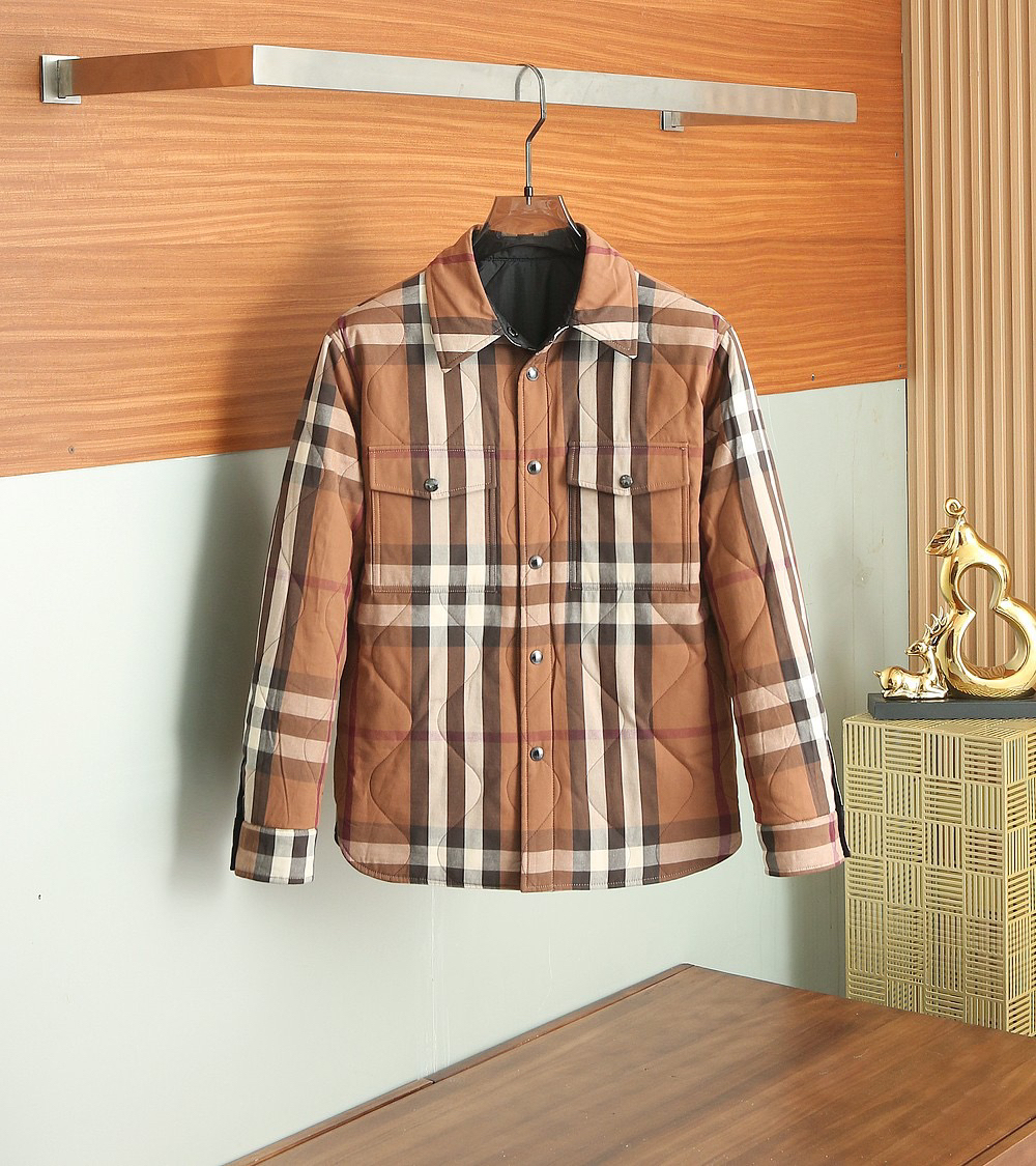 バーバリー「Burberry」秋冬 リバーシブルキルティングジャケット