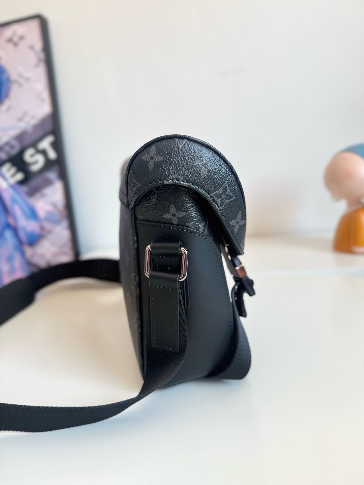ルイ・ヴィトン「Louis Vuitton」スタイリッシュ メッセンジャーバッグ