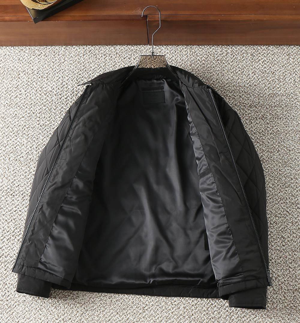 プラダ「Prada」秋の綿入りジャケット