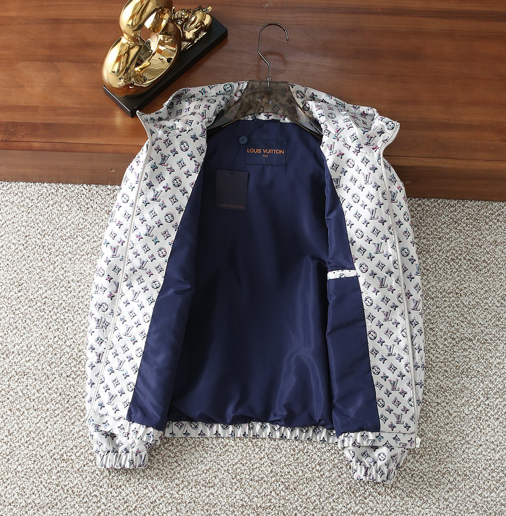 ルイ・ヴィトン「Louis Vuitton」秋冬コレクション クイルテッド ジャケット