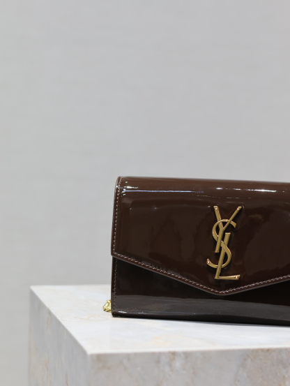 2026サンローラン「SAINT LAURENT UPTOWN チェーンウォレット
