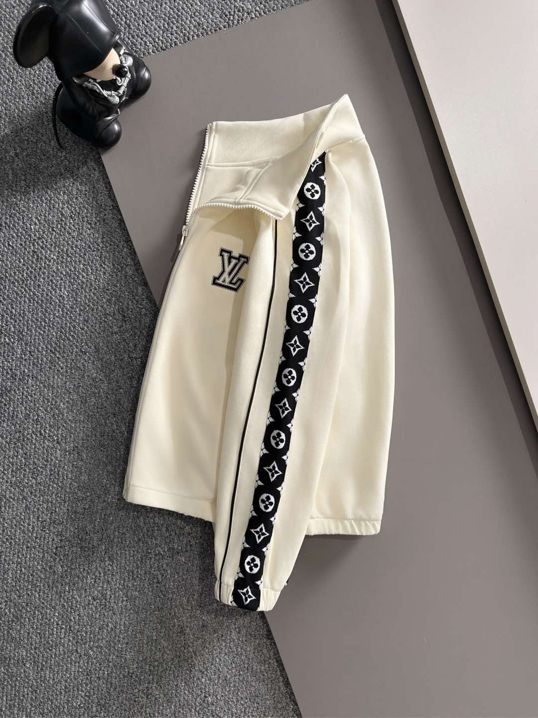 ルイ・ヴィトン「Louis Vuitton」秋冬 メンズ  カジュアルスポーツセット