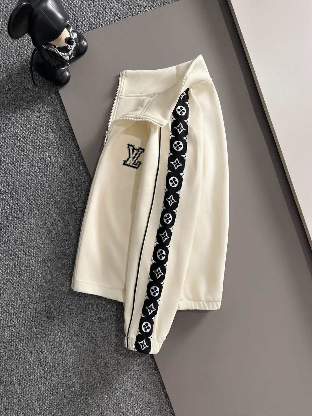 ルイ・ヴィトン「Louis Vuitton」秋冬 メンズ  カジュアルスポーツセット