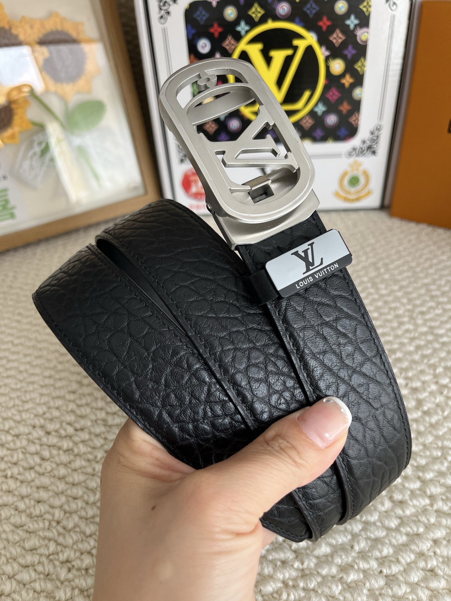ルイ・ヴィトン ファッションアイテム ロゴデザイン