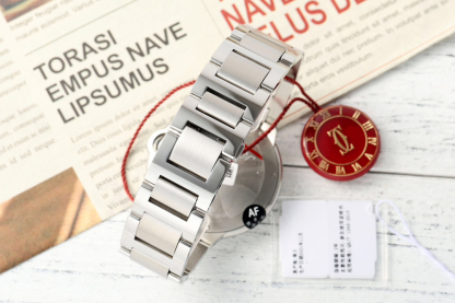 カルティエ［Cartier］バロン ブルー ドゥ 自動巻き腕時計 33mm