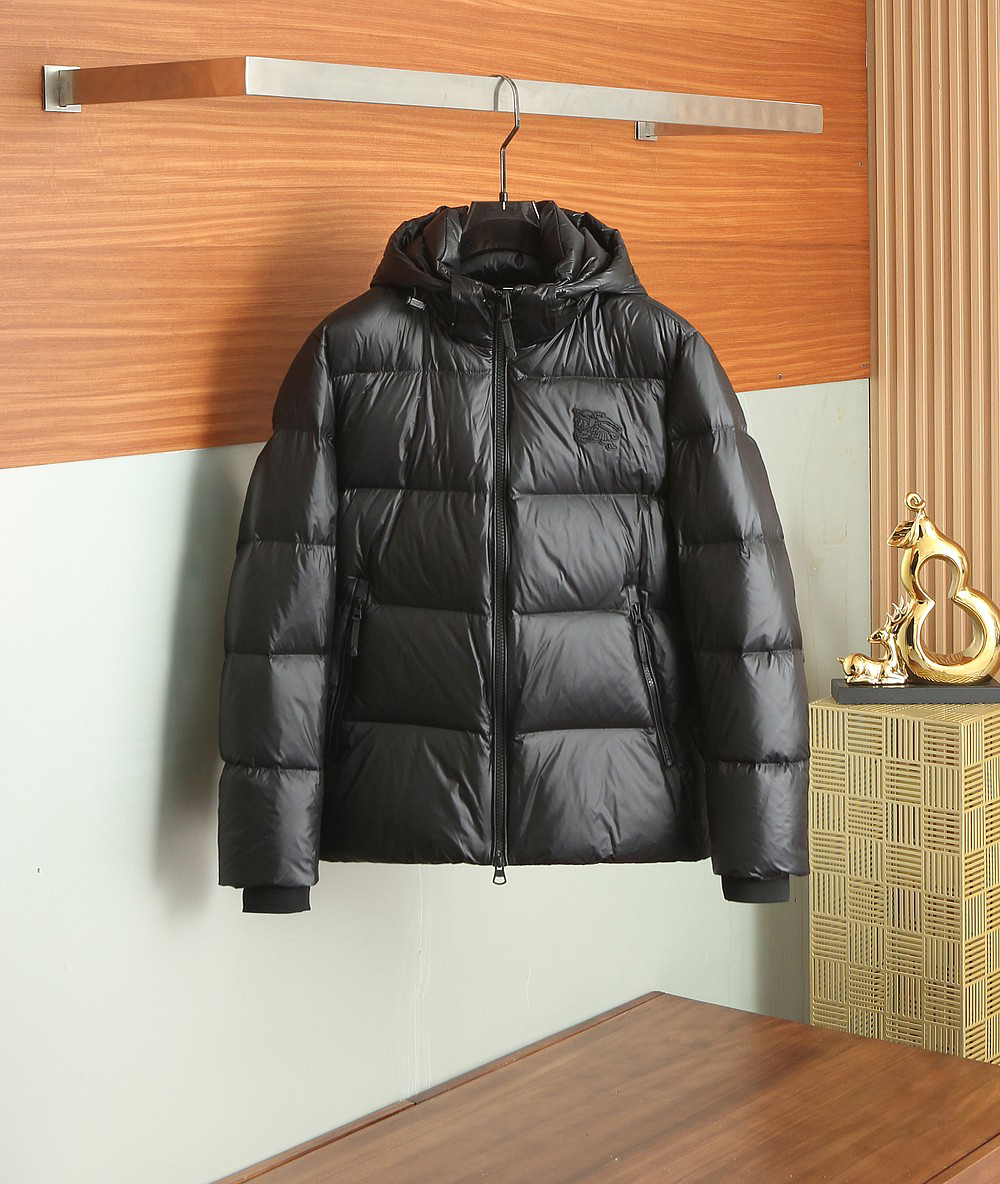 バーバリー「Burberry」秋冬 クイルティッドダウンジャケット