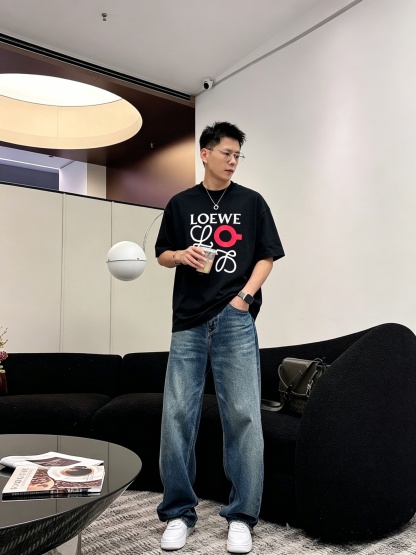 ロエベ「Loewe」ロエベ ロゴプリントTシャツ / ショートスリーブ クルーネック