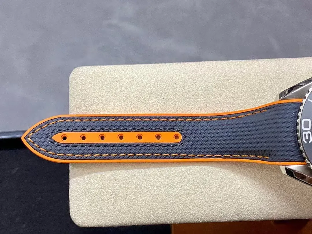 オメガ「Omega」Seamaster Planet Ocean Co-Axial Master Chronometer 44MM