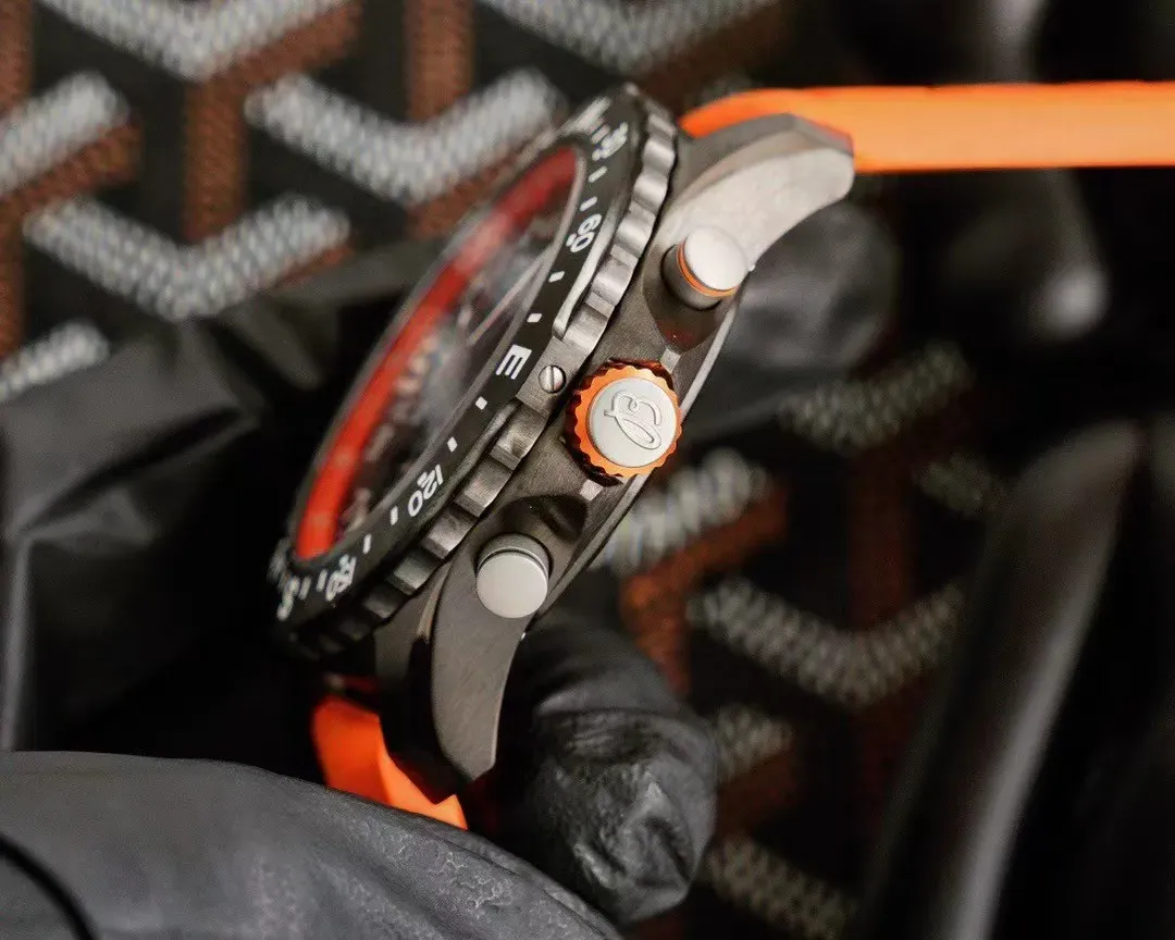 ブライトリング「Breitling」Superocean Automatic 腕時計44MM