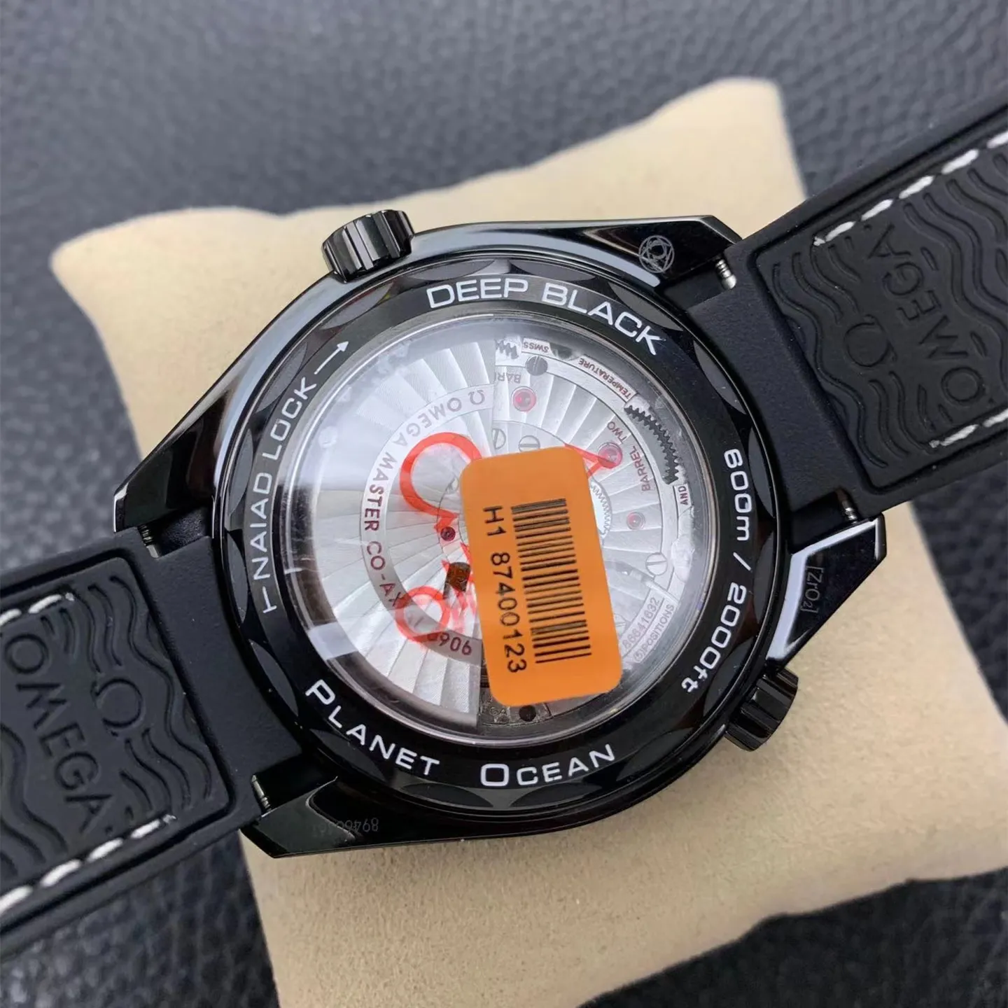 オメガ「Omega」Seamaster Planet Ocean マスター クロノメーター ウォッチ45.5MM