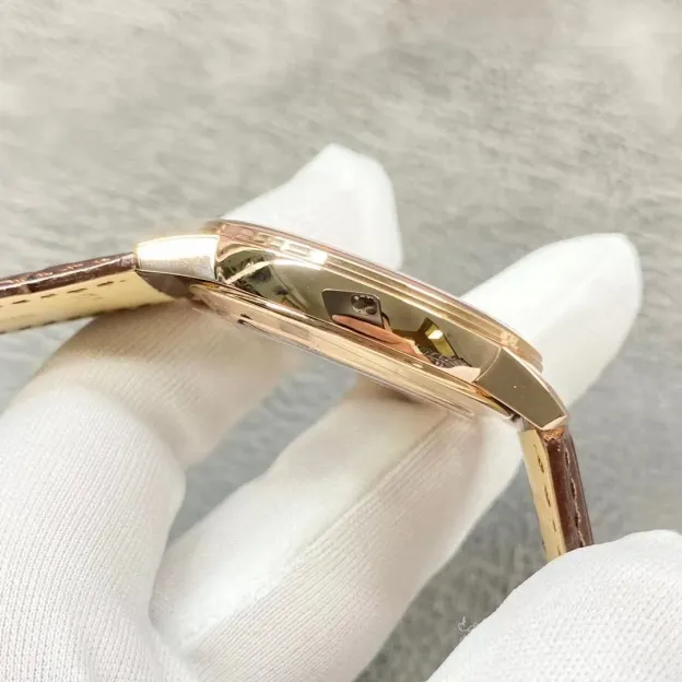 ヴァシュロン コンスタンタン「Vacheron Constantin」 パトリモニー 81180 ウルトラシン メンズウォッチ40MM