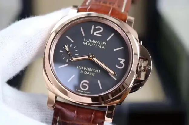 パネライ「Panerai」ルミノール マリーナ 44MM
