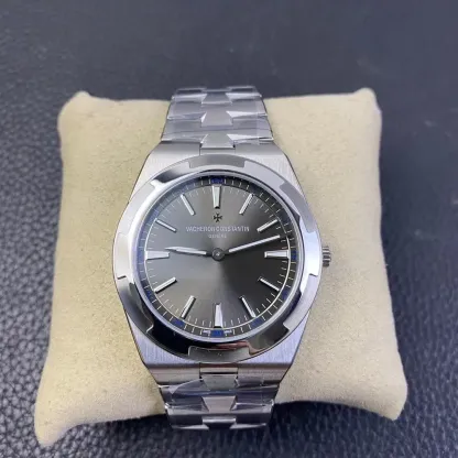 ヴァシュロン コンスタンタン「Vacheron Constantin」オーヴァーシーズ エクストラフラット 40MM